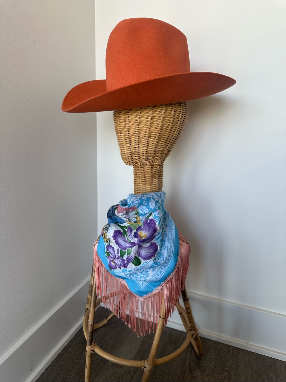 Fringe flower Iris flower cowgirl scarf